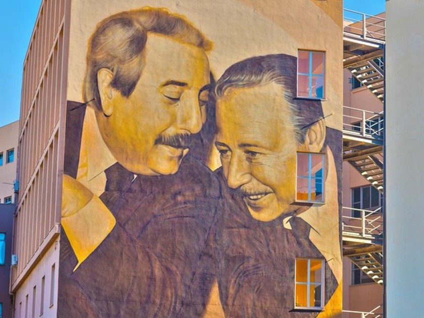 palermo murales falcone borsellino